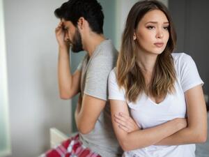 علاقات البوابة: لماذا يلجئ الأزواج السعداء للخيانة؟