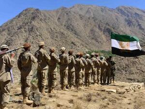 مقاتلون معارضون لحركة طالبان