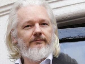 جوليان أسانج مؤسس موقع ويكيليكس