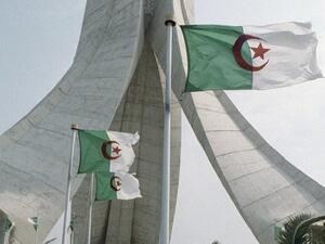 احتجاجات تطورت لصدامات مع الشرطة الجزائرية