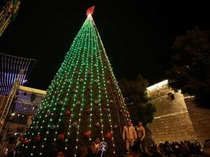 إضاءة شجرة الميلاد في كنيسة المهد ببيت لحم