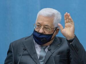 حركة حماس تدين لقاء عباس بوزير الدفاع الإسرائيلي