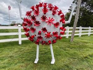 وكانت دولة الامارات قد احتفلت بانها قدمت لقاحا لكافة سكانها بمعني ان نسبة التطعيم بلغت 100%