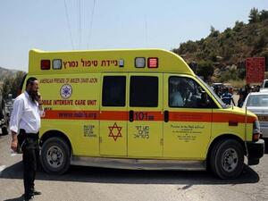 لقي مستوطن اسرائيلي مصرعه واصيب اخرين اصابة احدهم خطيرة في إطلاق للنار قرب مستوطنة حومش