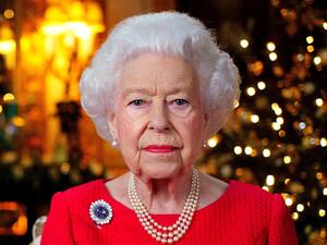 الملكة إليزابيث