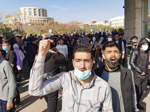 Iraqi students protest 