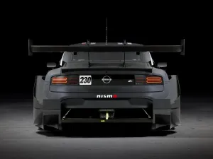 "نيسان" و"نيسمو" تكشفان عن سيارة السباقات الجديدة نيسان Z GT500 المشاركة في سلسلة موسم سباقات "جي تي"