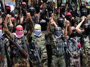 مقاتلون من فصائل المقاومة في قطاع غزة