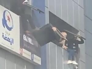 حريق في مقر حركة النهضة بتونس