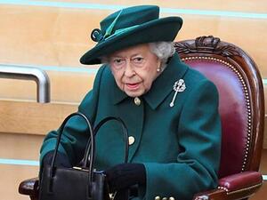 الملكة اليزابيث