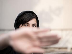 ما مقدار الحرية التي يجب أن تمنحها للمراهقين؟