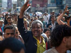 تسبب النزاع الدموي في اليمن بمقتل وإصابة مئات الآلاف