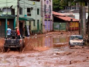 12 قتيلا في انهيارات أرضية بالبرازيل