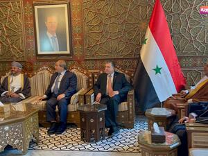 وزير خارجية سلطنة عمان يصلل إلى دمشق