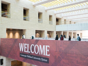  عدد قياسي من الطلاب يتقدمون للحصول على "القرار المبكر" بجامعة كارنيجي ميلون في قطر