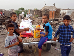 Displaced Yemeni children