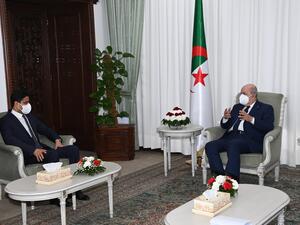 الرئيس الجزائري يستقبل ناصر الخليفي
