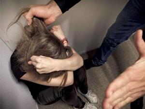 ضرب الزوجات بين "المسواك" و"كسر الضلوع"