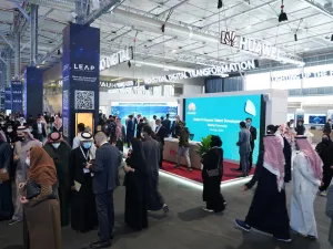 "هواوي" تشارك خبراتها في تخطيط وتنفيذ استراتيجيات الرقمنة لمختلف القطاعات والصناعات خلال مشاركتها كراعي استراتيجي لمؤتمر  LEAP في الرياض