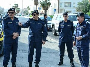 عناصر من الأمن الكويتي