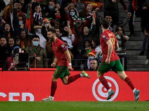فيرنانديش يقود البرتغال لمونديال قطر