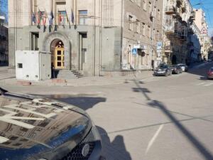 يُمنع التنقل في أنحاء المدينة دون إذن خاص