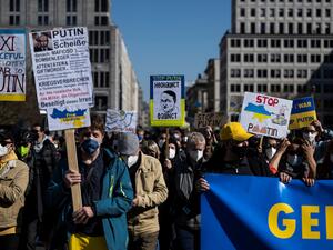 EU approves new set of sanctions against Russia