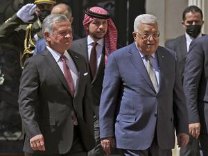 King Abdullah visited Ramallah on Monday and met with Palestinian President Mahmoud Abbas