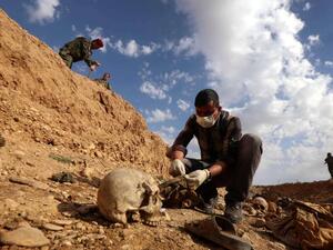 Iraq found mass grave