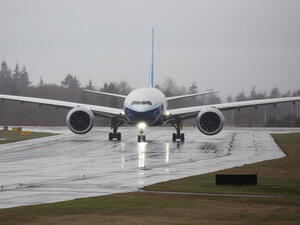 تحطم طائرة ركاب من طراز بوينغ