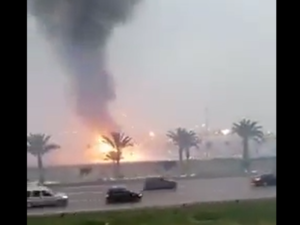 لحظة وقوع انفجار داخل شاحنة