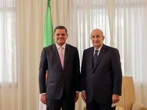 الرئيس الجزائري مستقبلاً رئيس حكومة الوحدة الوطنية الليبية، عبد الحميد الدبيبة