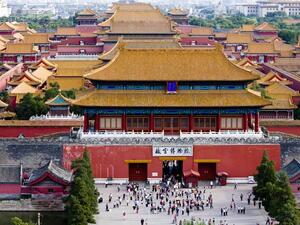 الصين.. وإذ تململ التنين الأصفر