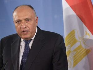 مصر تتحلل من المحرمات الإقليمية