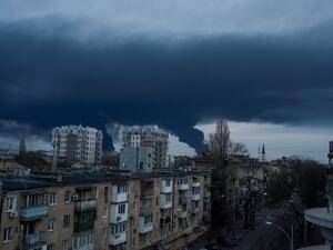 Air strikes hit Odessa