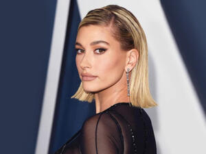 هايلي بيبر هايلي بيبر