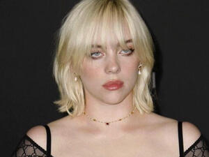 Billie EiIlish Falls on Stage