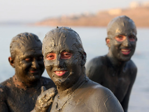 Mudding in The Dead Sea 