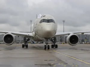 Etihad Airways Unveils New ‘sustainability50’ Airbus A350 on Inaugural Flight to Paris   