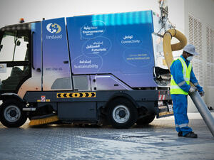 يغطي العقد حزمة واسعة من الخدمات التي ستقدمها الشركة والتي تعزز الكفاءة والاستدامة للمرافق العامة والخاصة والذي يمتد لثلاث سنوات في ستة مناطق صناعية. "إمداد" تفوز بعقد جديد مع "بلدية دبي" لخدمات النظافة في الأحياء الصناعية