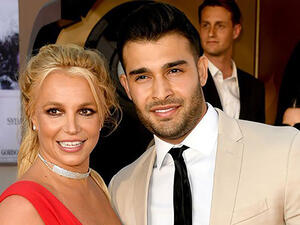 بريتني سبيرز وسام أصغري بريتني سبيرز وسام أصغري