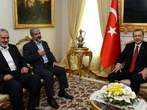 اجتماعات اليوم، كان من المقرر أن يشترط المسؤولون الإسرائيليون تحسين العلاقات مع أنقرة