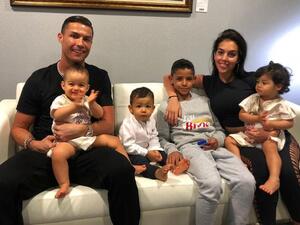 كريستيانو رونالدو وجورجينا رودريغيز كريستيانو رونالدو وجورجينا رودريغيز