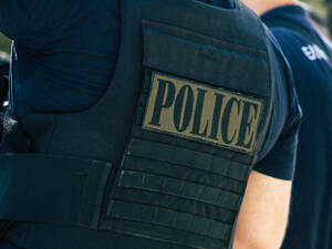 Greek police allegedly use plastic bullets against irregular migrants