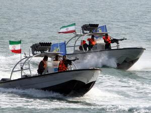 زورقان إيرانيان