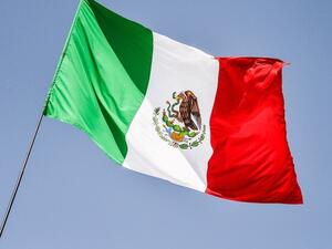 علم المكسيك