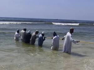 بعد 9 أيام من الاختفاء بالبحر.. العثور على صيادين عمانيين