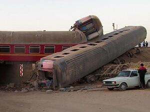 مقتل 10 أشخاص بخروج قطار عن سكته بإيران