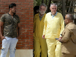 James Fitton (L) Volker Waldmann 