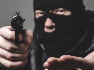 سلب محل صرافة في عمان بسلاح بلاستيكي